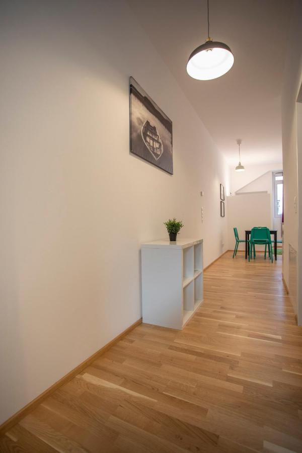 Lovely 1-bedroom apartment in Innsbruck Buitenkant foto