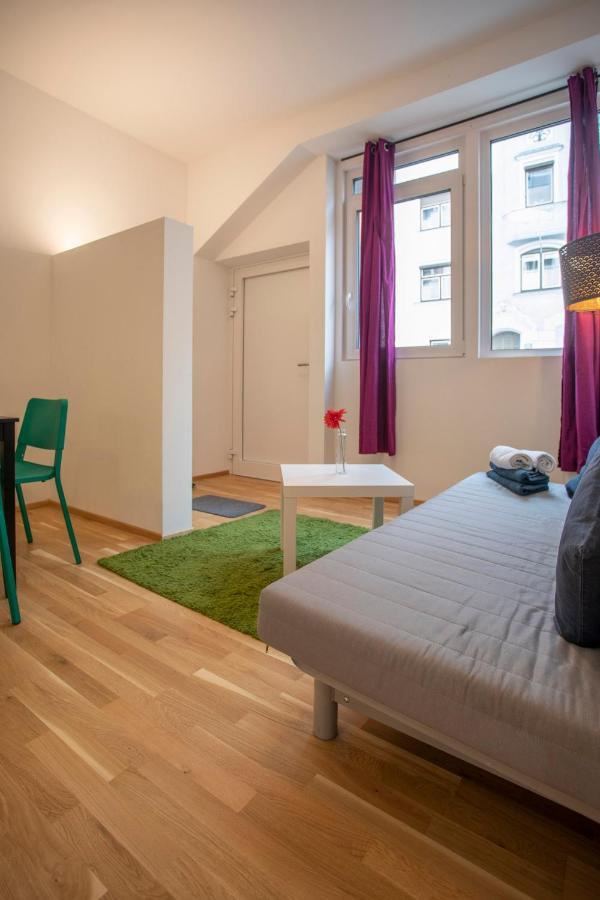 Lovely 1-bedroom apartment in Innsbruck Buitenkant foto